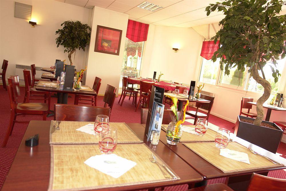 Brit Hotel Orleans St Jean De Braye - L'Antares Saint-Jean-de-Braye Exterior photo